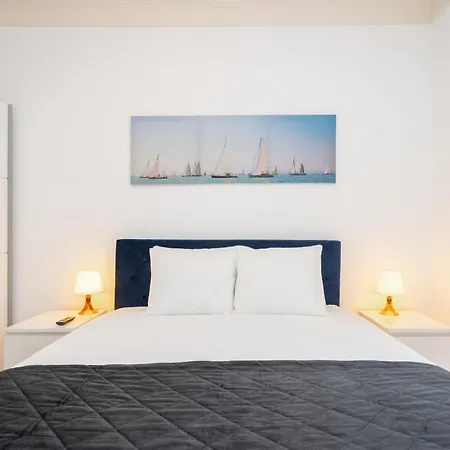 Whome Intendente Modern 1-bed With Lift In Notch Location Lissabon