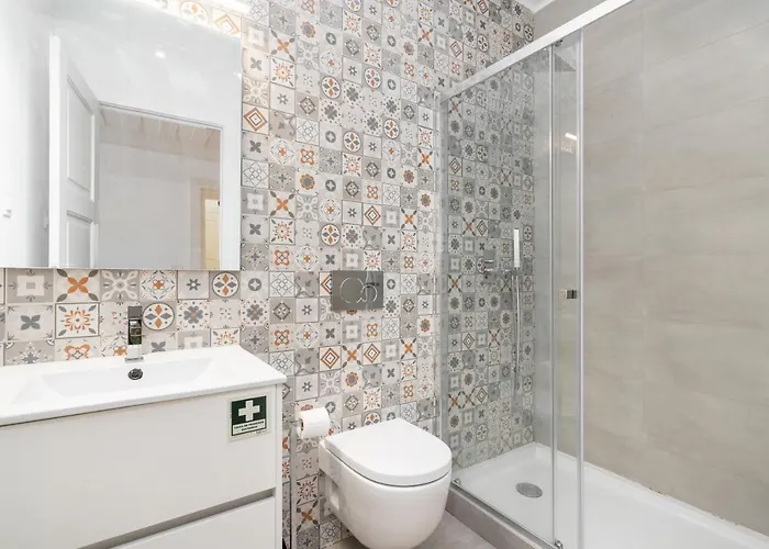 Whome Intendente Modern 1-bed With Lift In Notch Location *